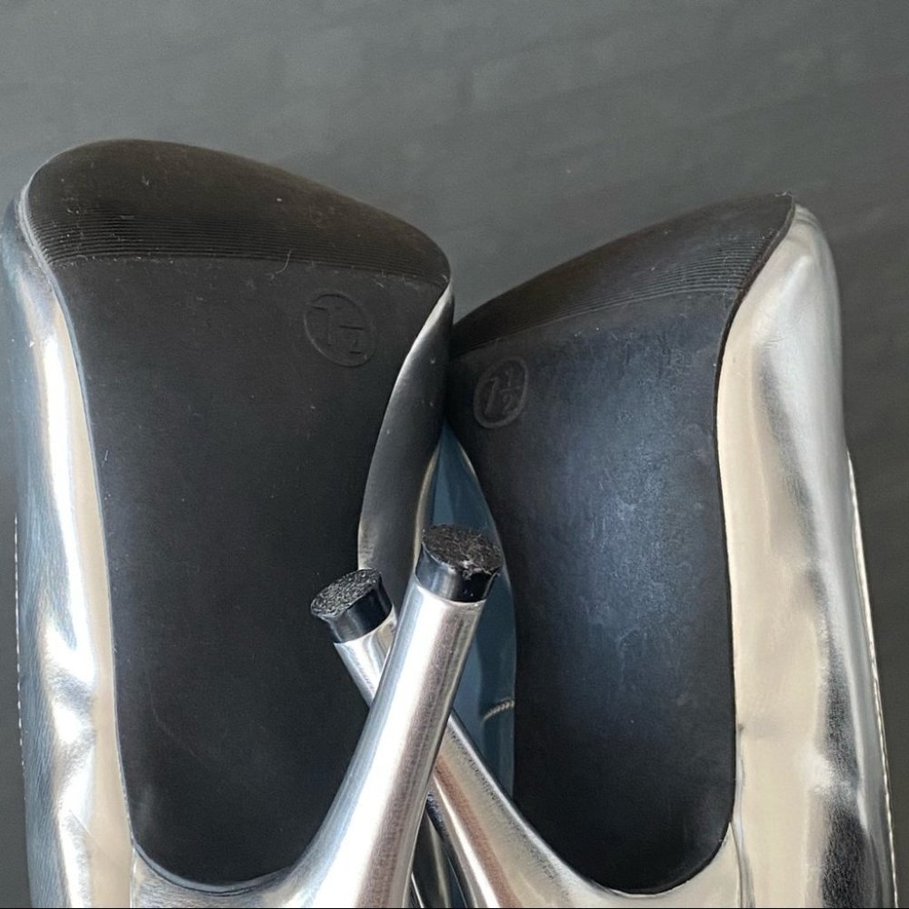SOLD | Mossimo Elegant Metallic Heels EUC - Picture 11 of 12